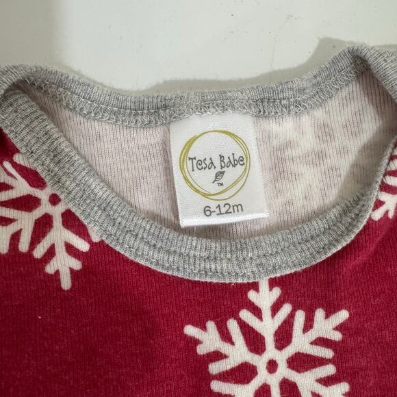 Tesa Babe Red Snowflake Lap Neck Jumpsuit Size 6-12 Months - Picture 2 of 2